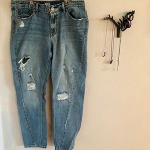 BDG Boyfriend Jeans